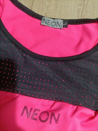 Conjunto padel Marca Neon. Falda y top