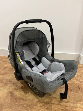 Bugaboo Fox - Gris + Maxicosi Nuna + Adaptadores