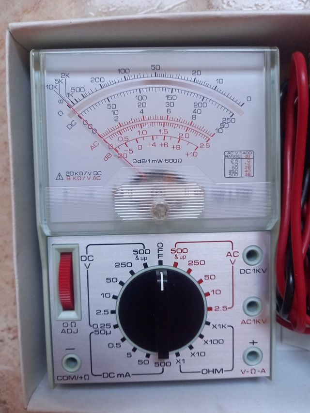 Multímetro vintage Hung Chang HM-102R