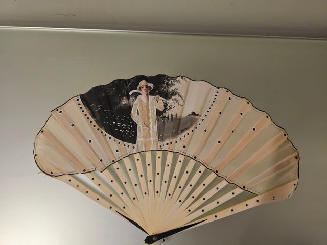 Abanico antiguo pintado a mano