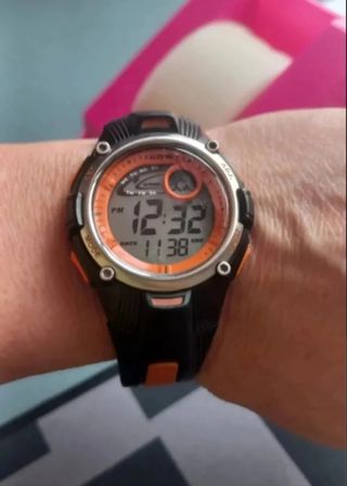 Reloj y gafas deportivas