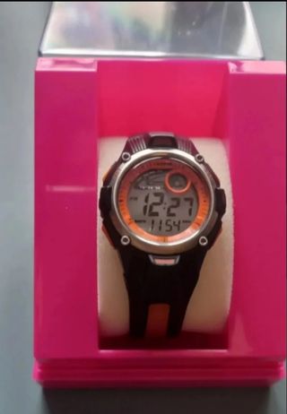 Reloj y gafas deportivas