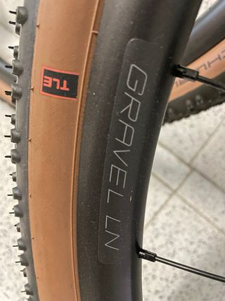 Llantas Gravel DT Swiss