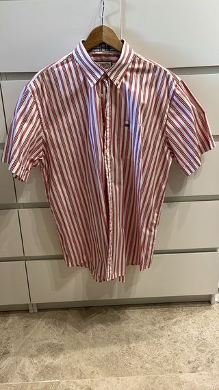 Camisa Pedro del Hierro rayas rojas 
manga corta