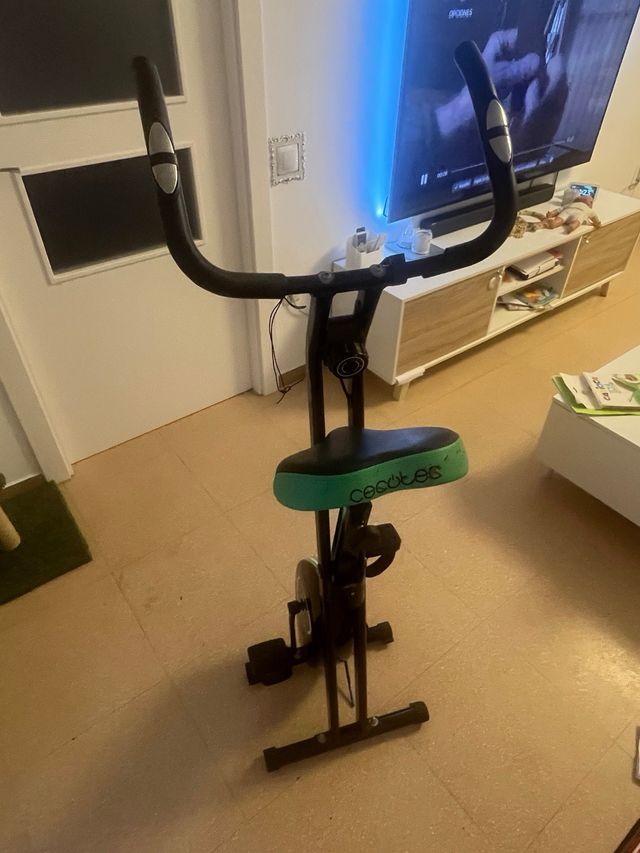 Bicicleta estática Cecotec. NO AGO ENVÍO