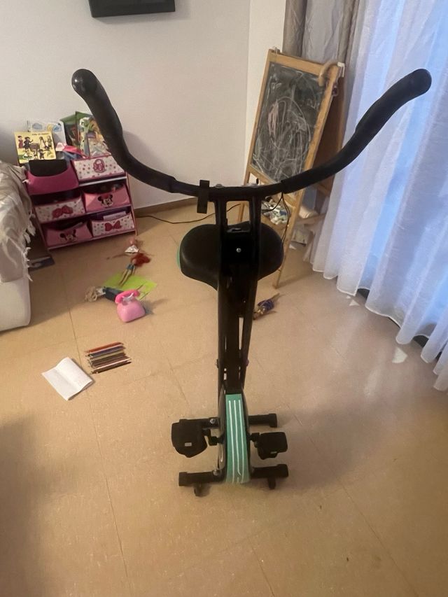 Bicicleta estática Cecotec. NO AGO ENVÍO