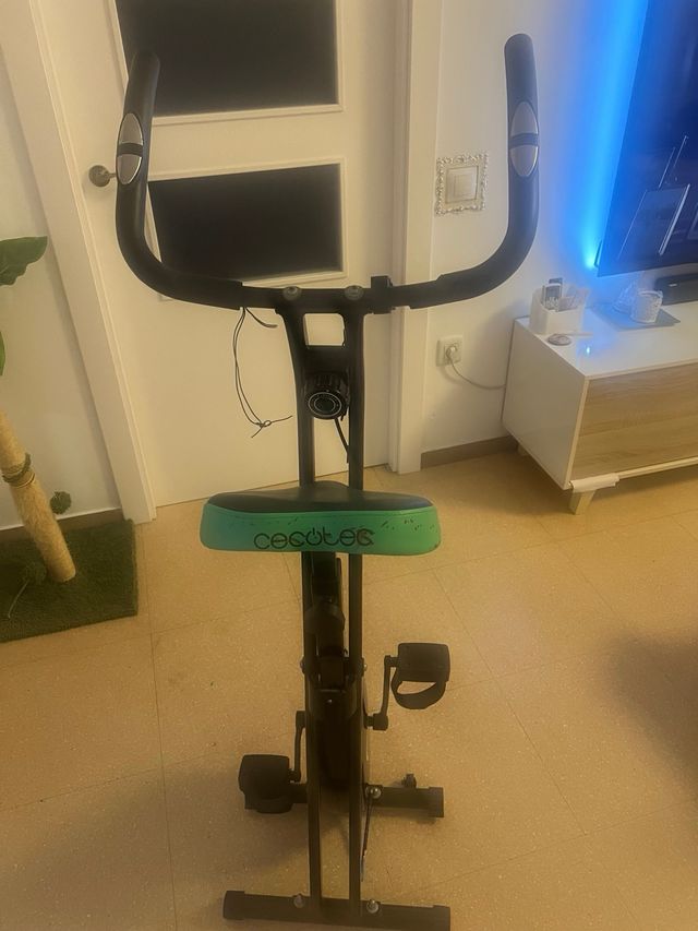 Bicicleta estática Cecotec. NO AGO ENVÍO