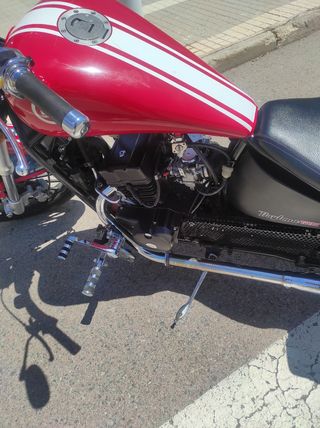 Moto Leonard Daytona 125 roja