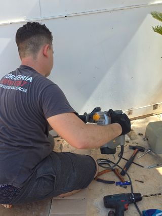 ¿Necesitas reparar o instalar algún automatismo?