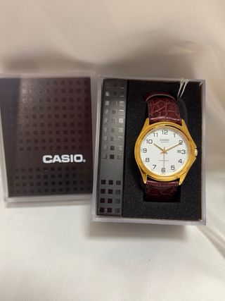Reloj Casio unisex marrón dorado
