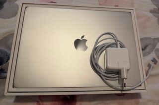 MacBook Air M3 2024 Plata