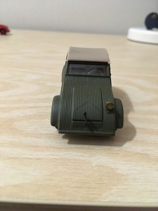 Citroen 2CV 1/43 escala
