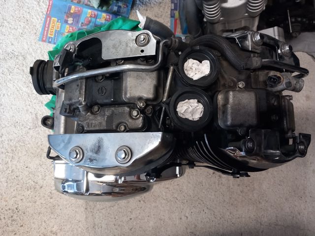 Motor Suzuki c800 vl800