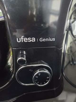 Batidora amasadora Ufesa Genius Nueva.
