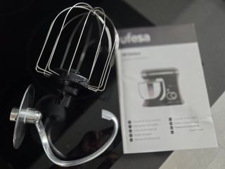 Batidora amasadora Ufesa Genius Nueva.