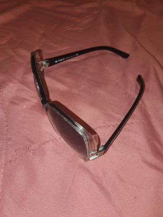 Gafas sol VOGUE negras