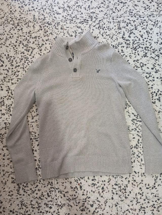 Old Money Beige Sweater – American Eagle – Henley