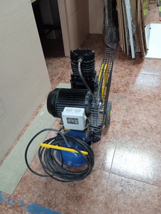 CH030 - Compresor para máquina de gotelé Sagola