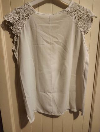 Blusa guipur