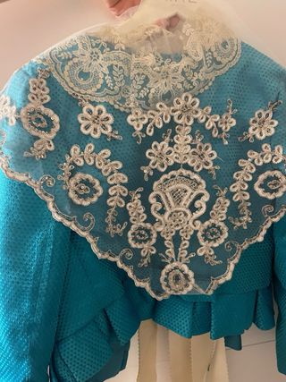 Manteleta fallera niña 80 plata