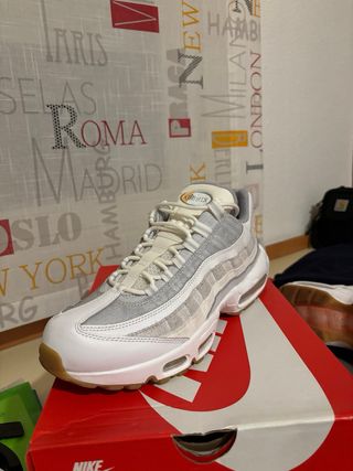 Nike Air Max 95 Blancas/Curry - Talla 42.5