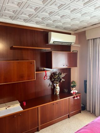 Mueble salón madera