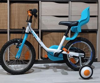 Bicicleta infantil 14" BTWIN con Ruedines