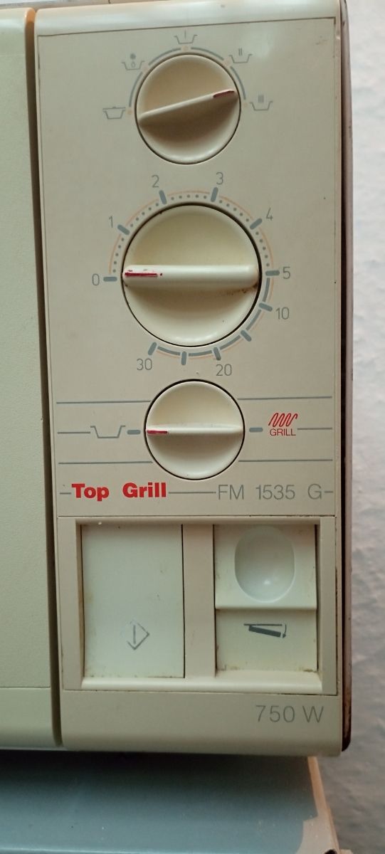 Microondas Moulinex FM 1535 - 750W