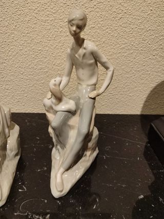 Pareja figuras porcelana Nao