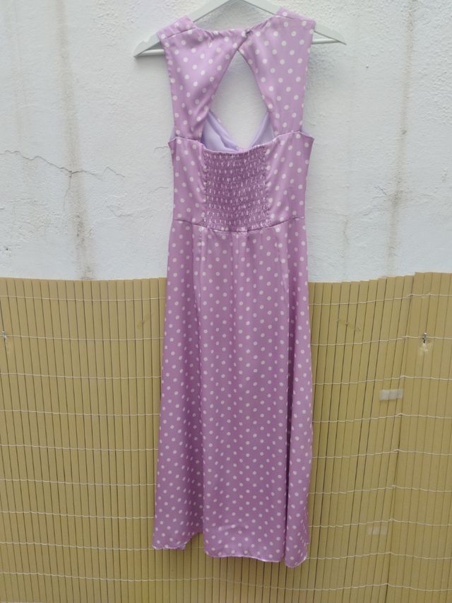 Vestido satén lunares lila y blanco