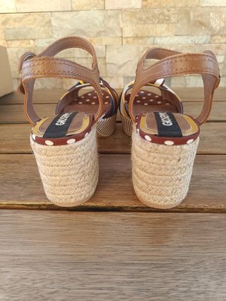 Sandalias Gioseppo multicolor