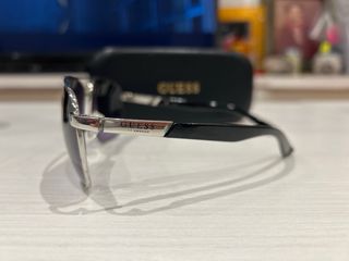 Gafas de sol Guess - Plata y Moradas