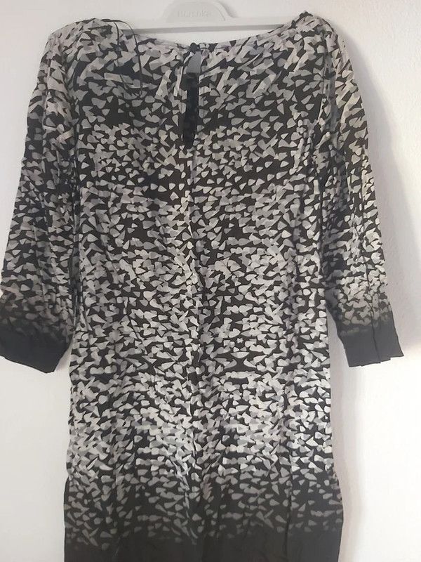 Vestido negro y gris