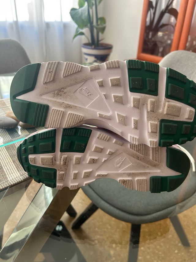 Nike Huarache Mujer 36 - Beige/Rosa