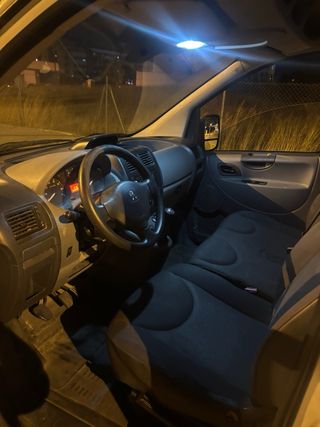 Peugeot Expert 2012