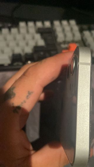 iPhone 12 - 94% batería