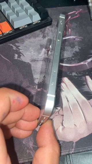 iPhone 12 - 94% batería