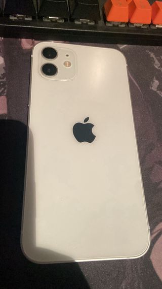 iPhone 12 - 94% batería