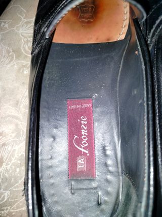 Mocassini Foonzie neri 42 – 10 € trattabili.