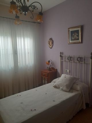 Cama blanca metalica