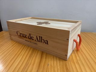 Caja Cruz de Alba - Ribera del Duero