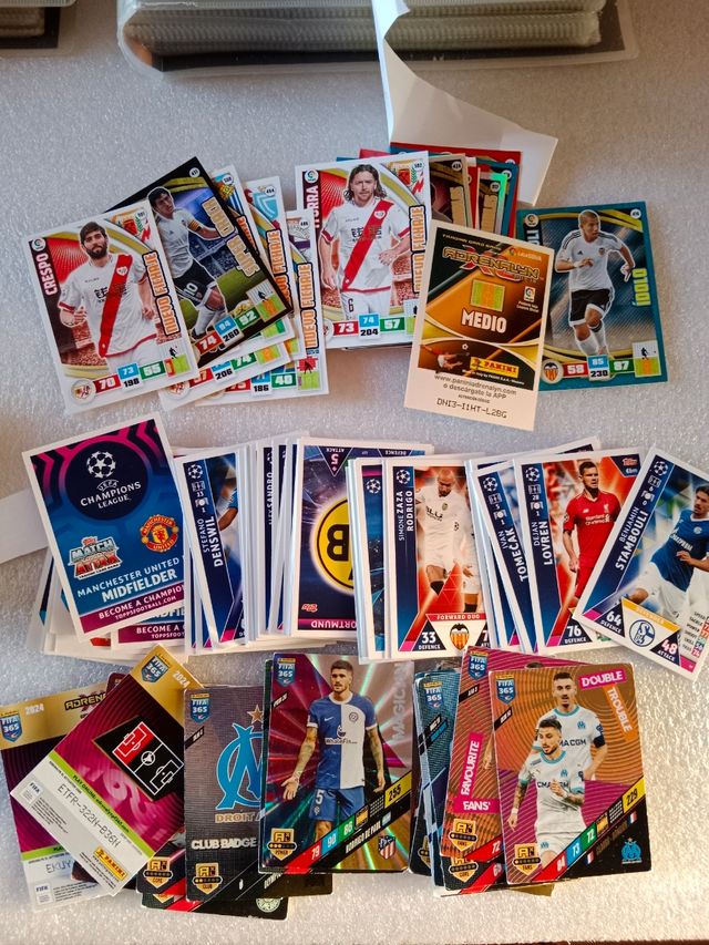 Lote 1240 cromos album este mundo color 2012 2024