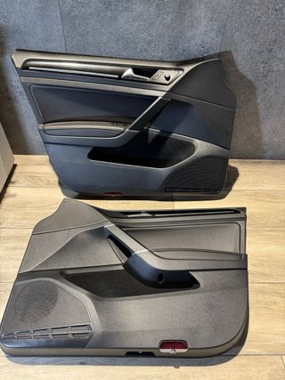 Pack paneles y umbrales puertas Golf 7.5 GTI