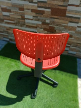 2 Sillas escritorio rojas