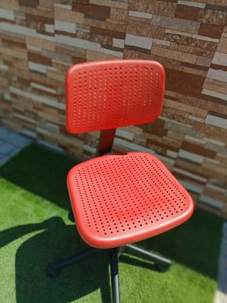 2 Sillas escritorio rojas
