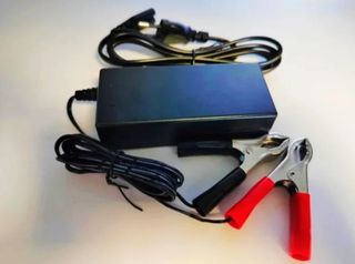 Cargador baterías 24V