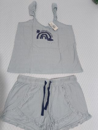Pijama rayado azul y blanco