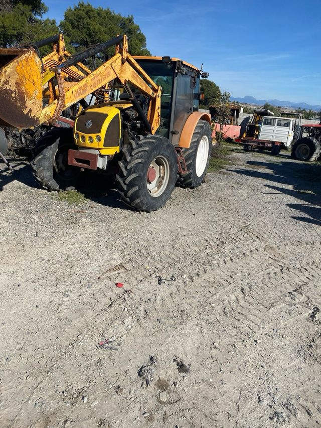 Tractor Renault - Agrícola celtis 446RC