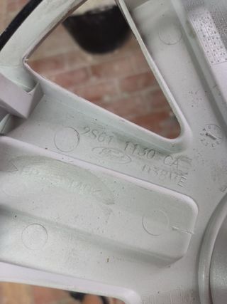Tapacubos Ford Fiesta 14"
