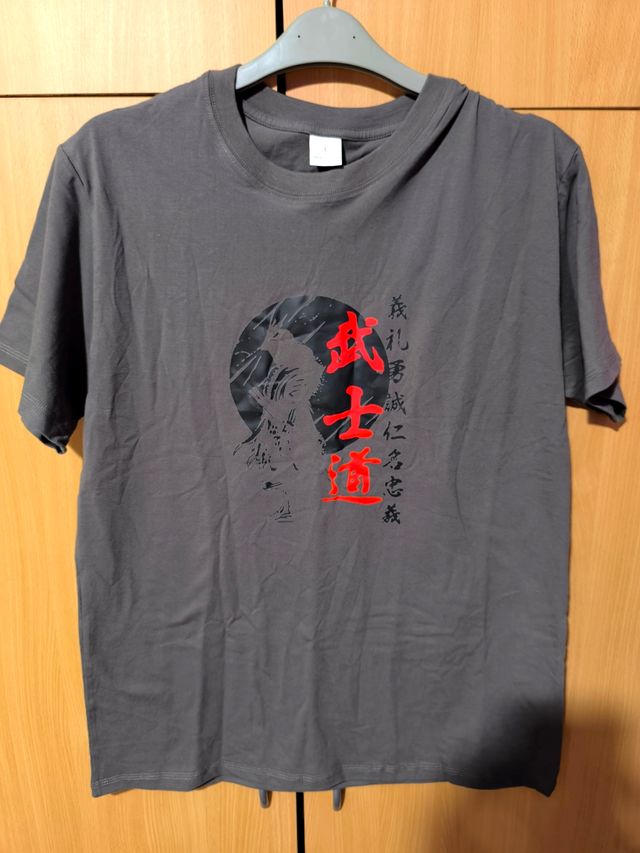 Lote camisetas dragón y samurái 